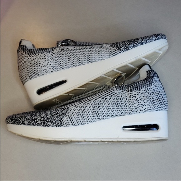 DKNY Angie Zip up Wedge Sneakers - Picture 9 of 13